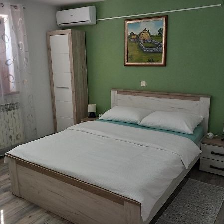 Guesthouse Mario Korenica Kültér fotó