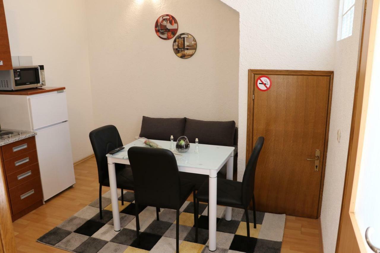 Guesthouse Mario Korenica Kültér fotó