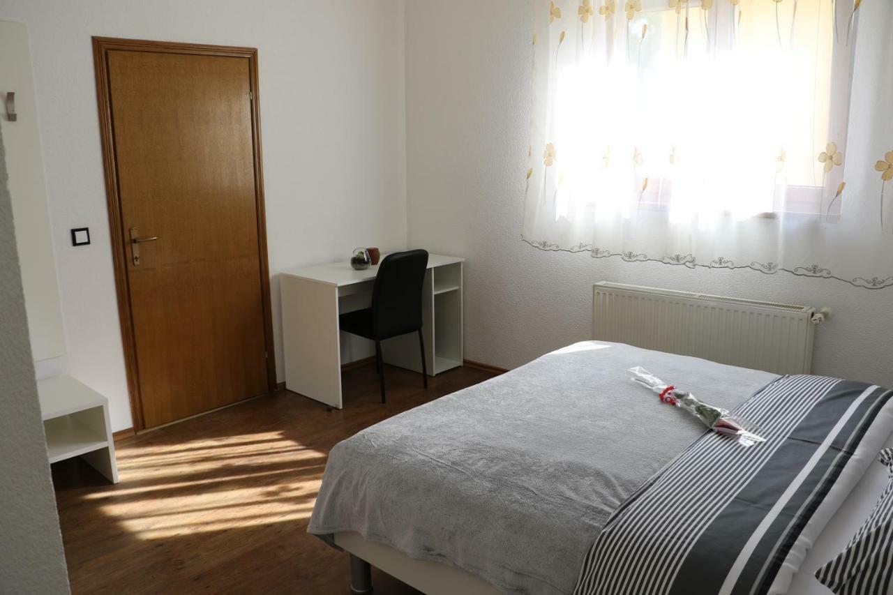 Guesthouse Mario Korenica Kültér fotó