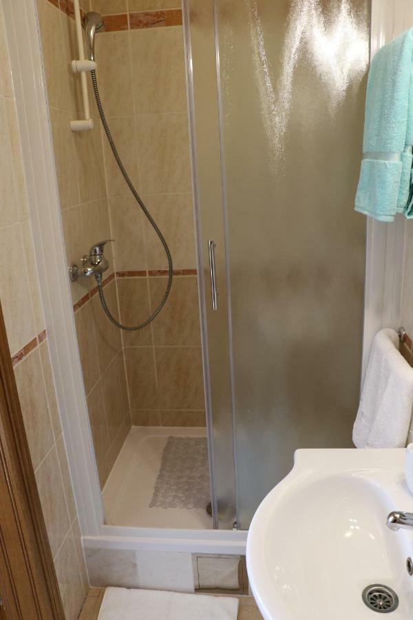 Guesthouse Mario Korenica Kültér fotó