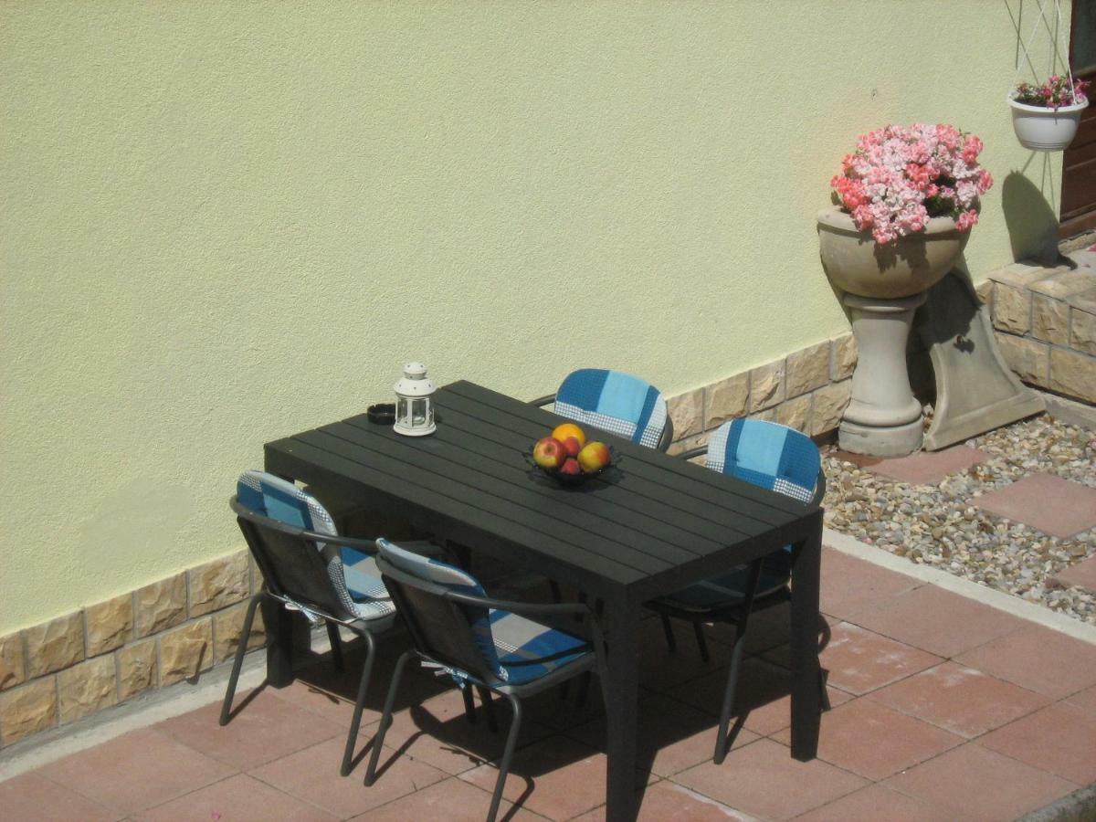 Guesthouse Mario Korenica Kültér fotó